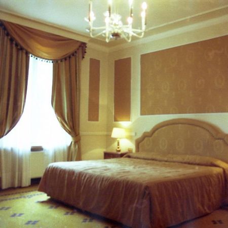 מונטאיונה Grand Hotel Villa Patrizia חדר תמונה